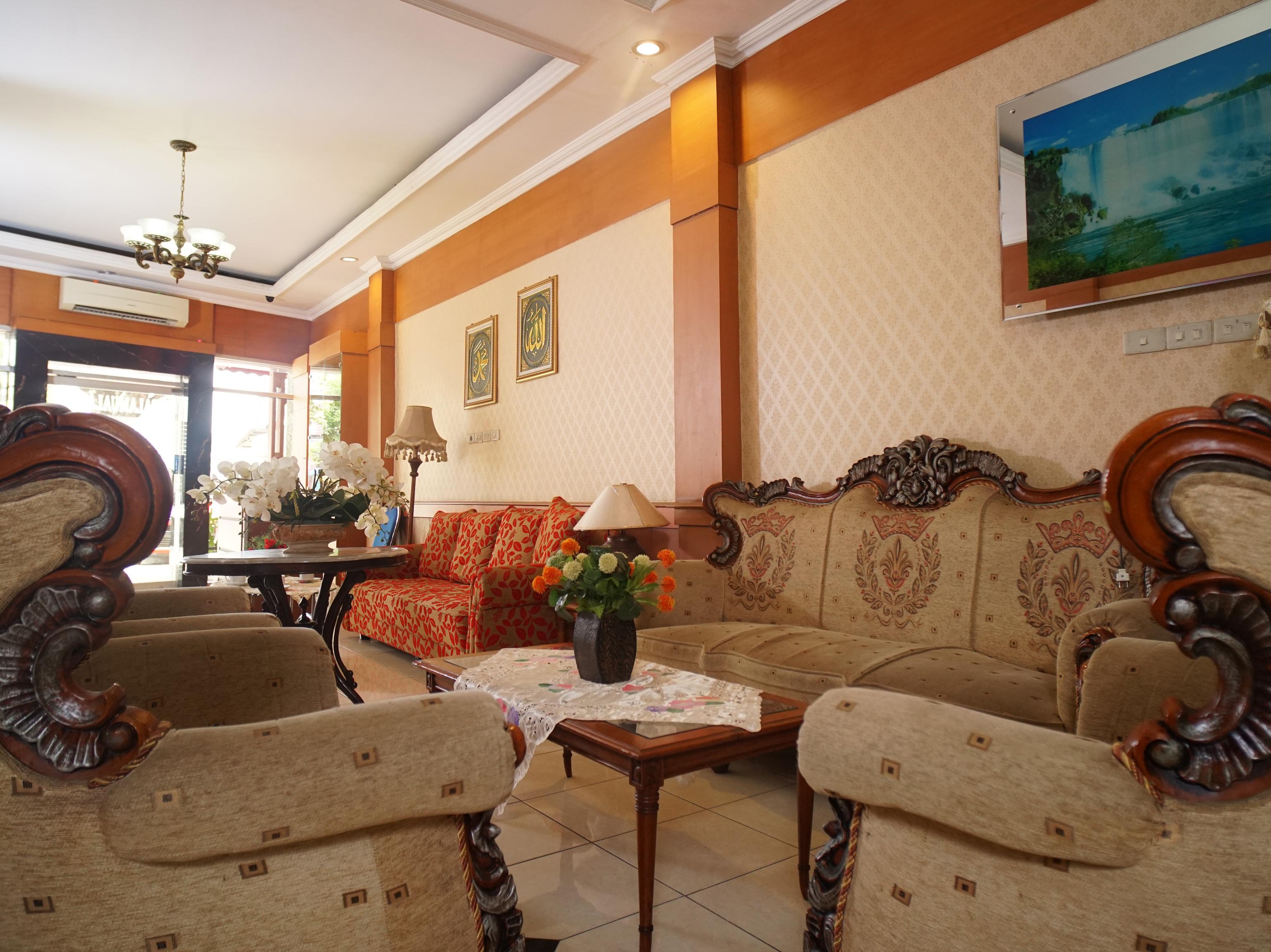 פאלמבאנג Capital O 142 Hotel Al Furqon Syariah מראה חיצוני תמונה