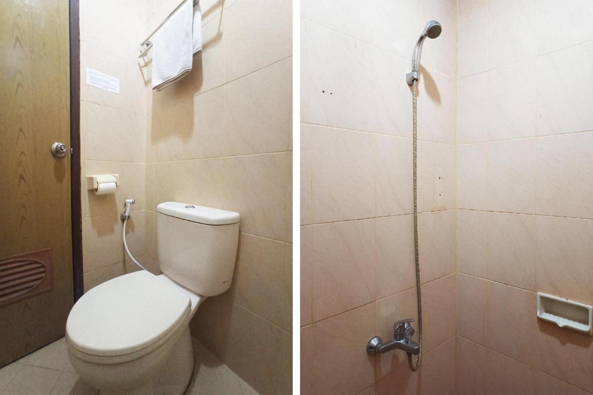 פאלמבאנג Capital O 142 Hotel Al Furqon Syariah מראה חיצוני תמונה