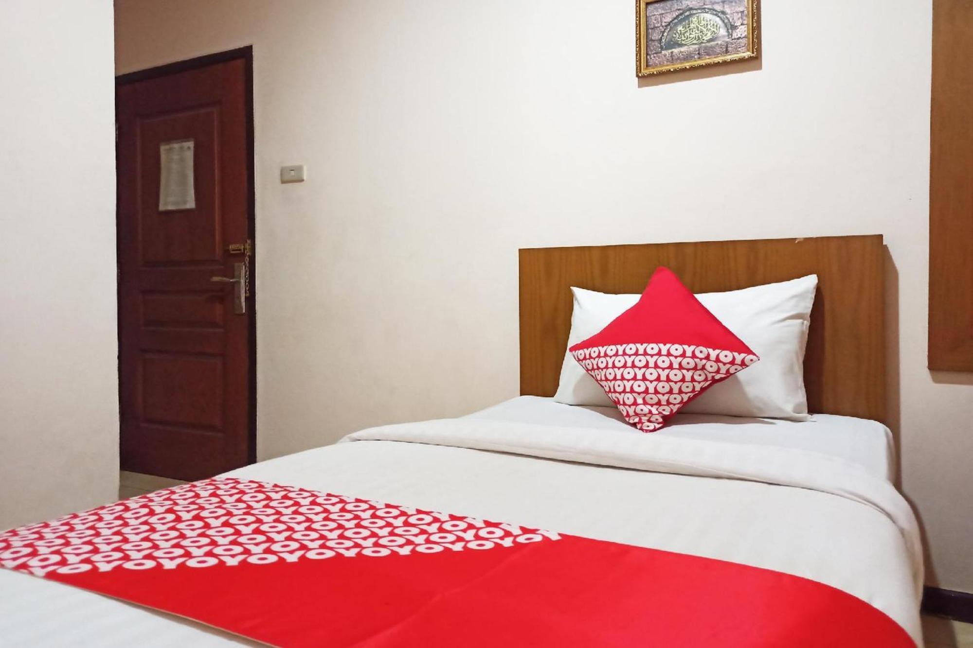 פאלמבאנג Capital O 142 Hotel Al Furqon Syariah מראה חיצוני תמונה