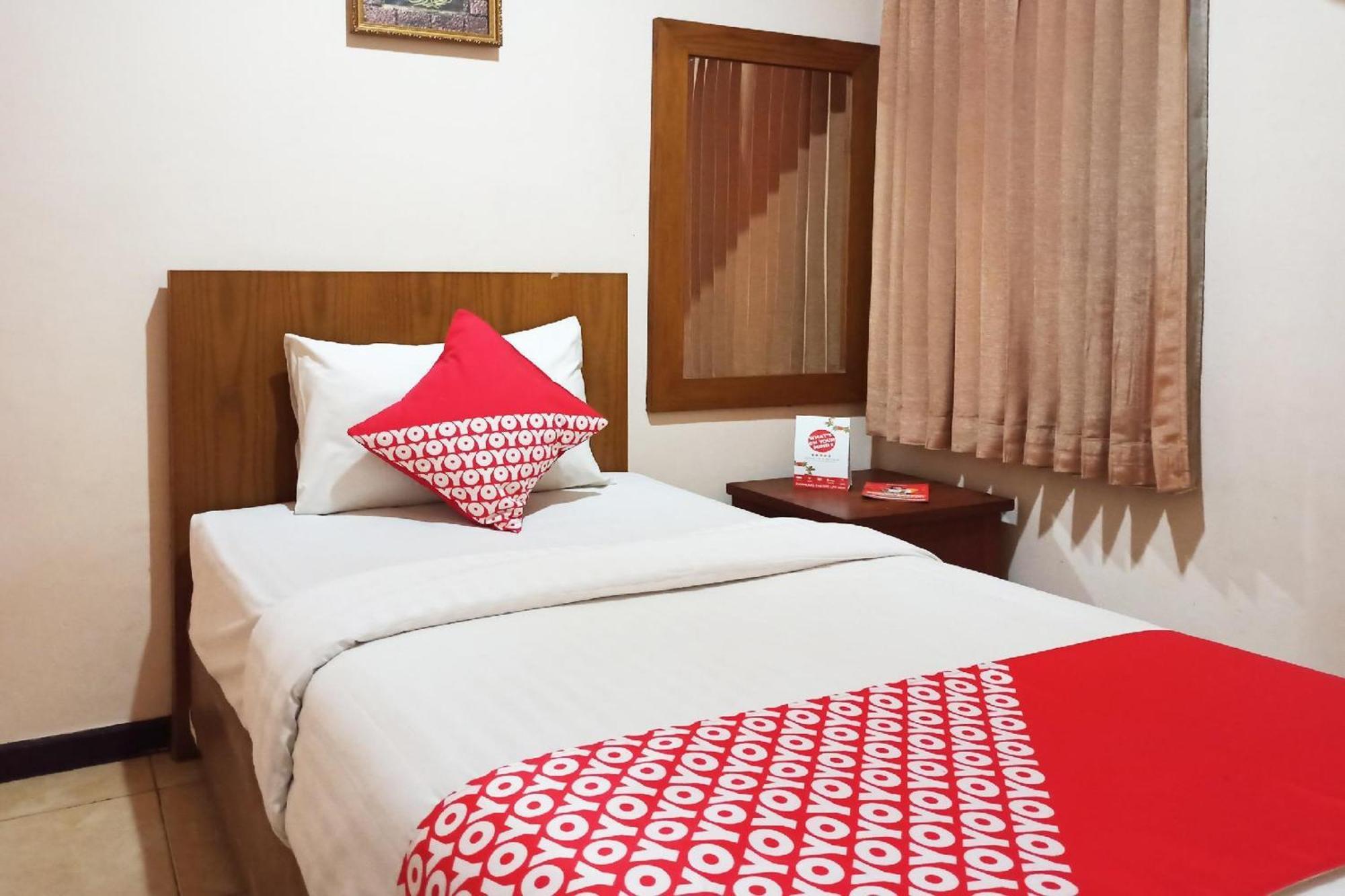 פאלמבאנג Capital O 142 Hotel Al Furqon Syariah מראה חיצוני תמונה