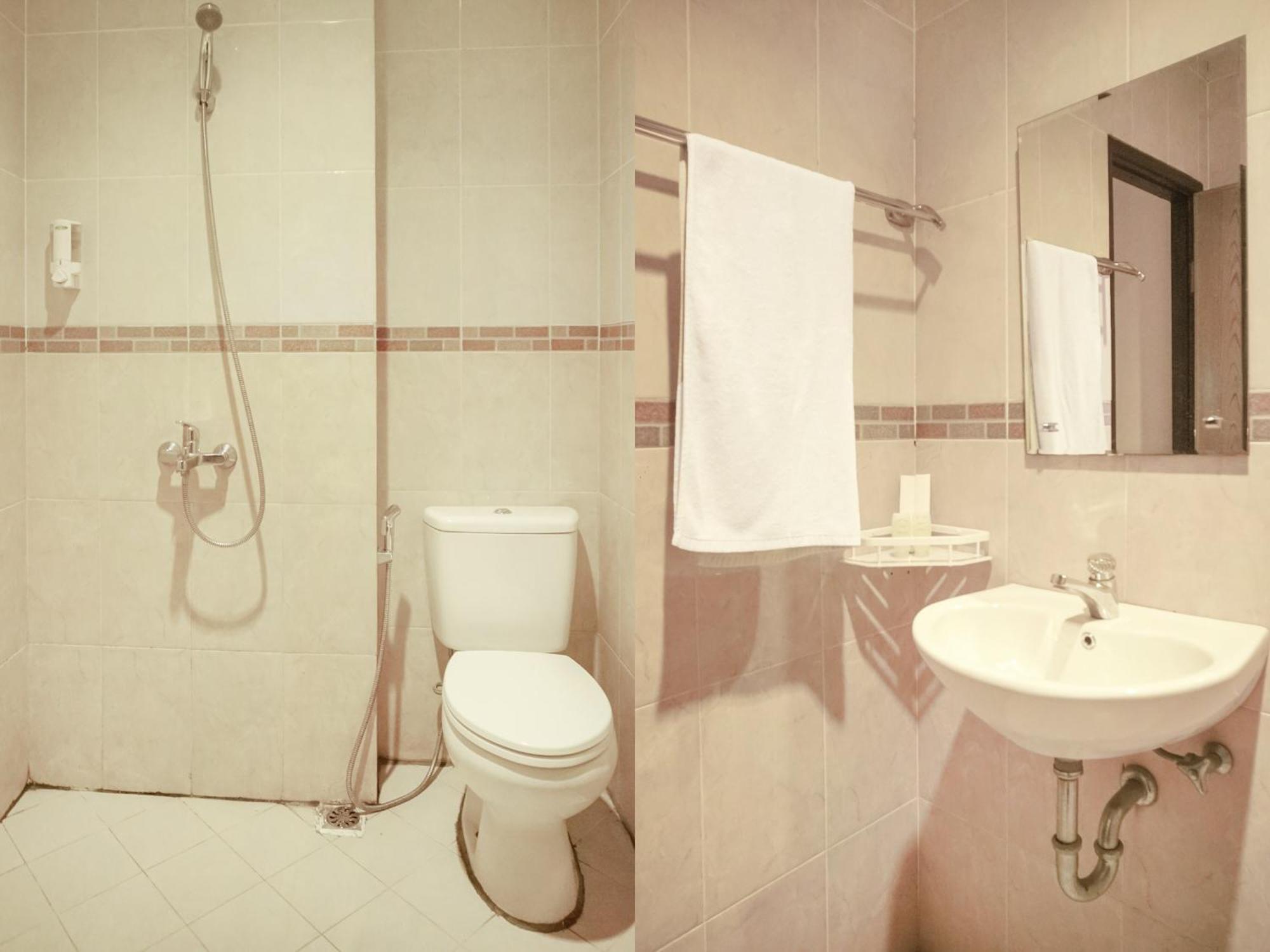 פאלמבאנג Capital O 142 Hotel Al Furqon Syariah מראה חיצוני תמונה