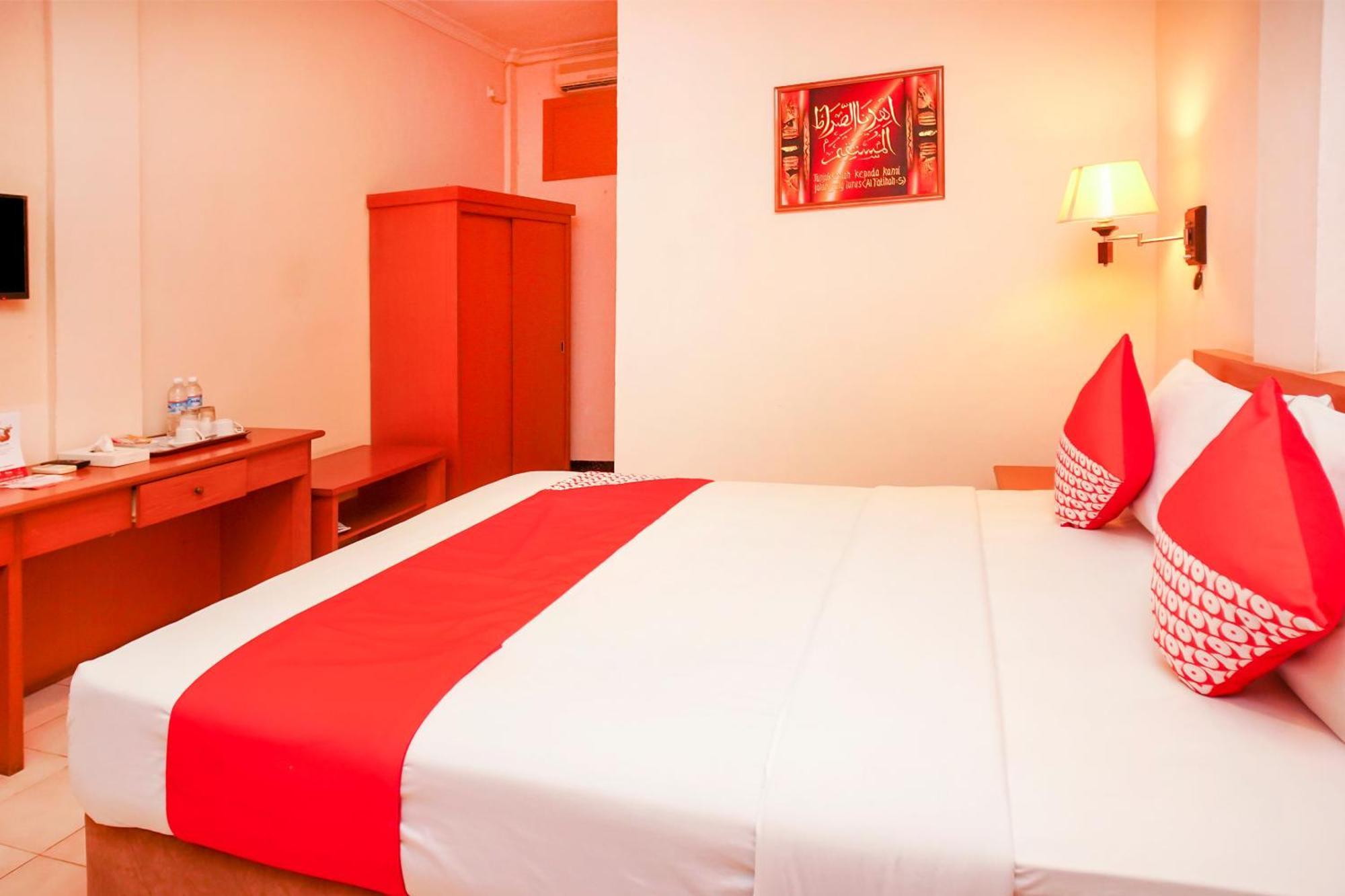 פאלמבאנג Capital O 142 Hotel Al Furqon Syariah מראה חיצוני תמונה