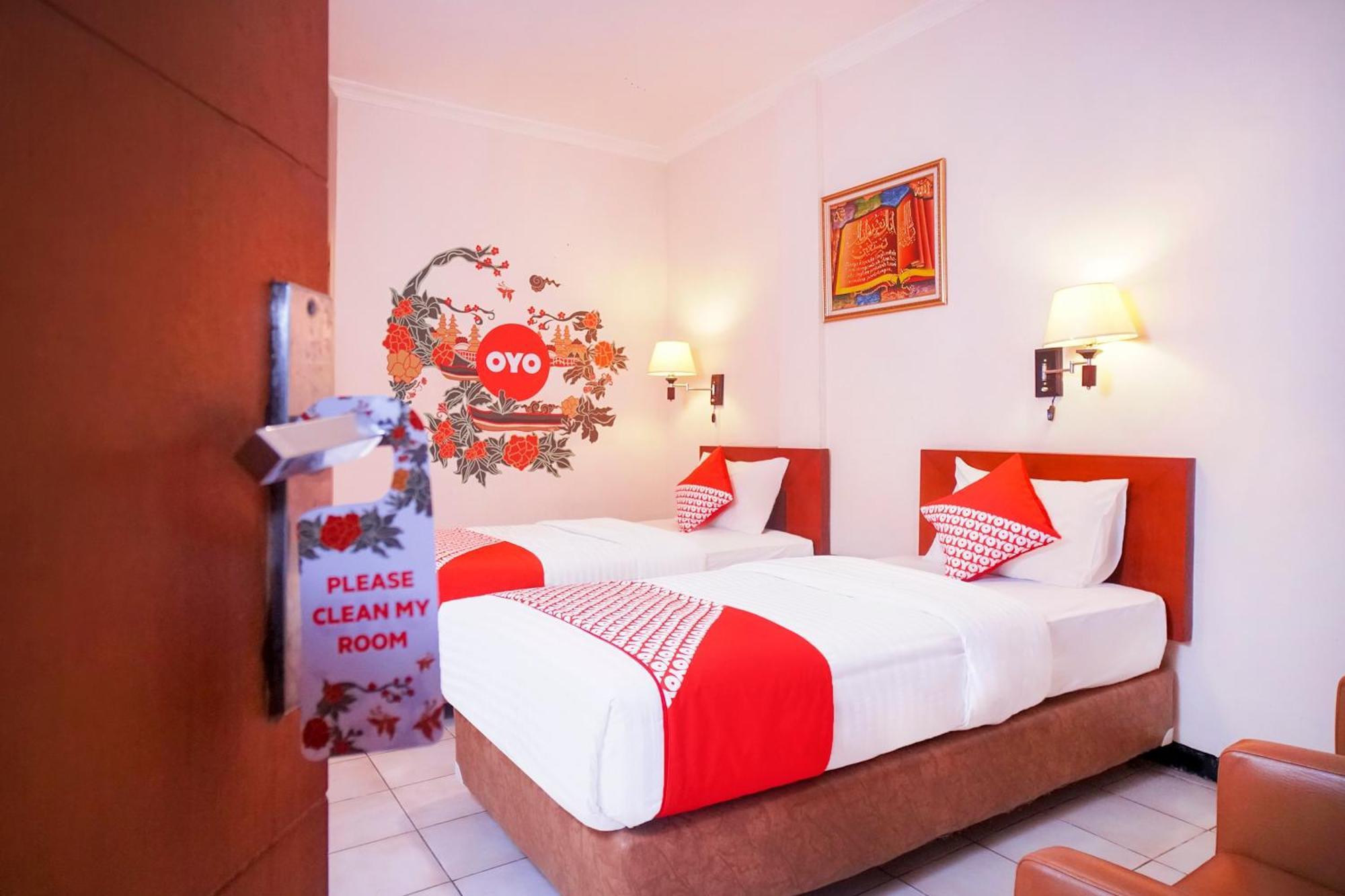 פאלמבאנג Capital O 142 Hotel Al Furqon Syariah מראה חיצוני תמונה