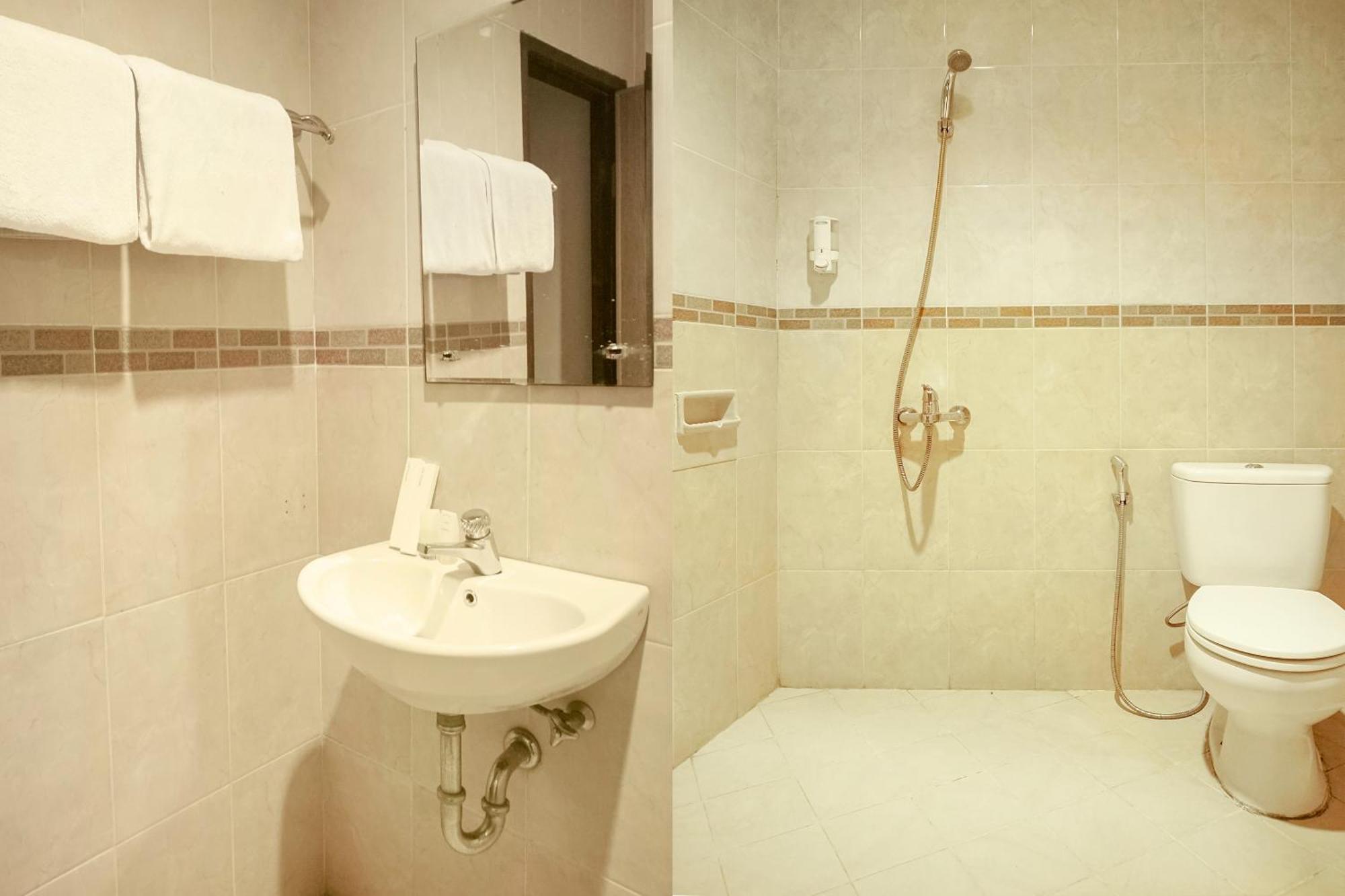 פאלמבאנג Capital O 142 Hotel Al Furqon Syariah מראה חיצוני תמונה