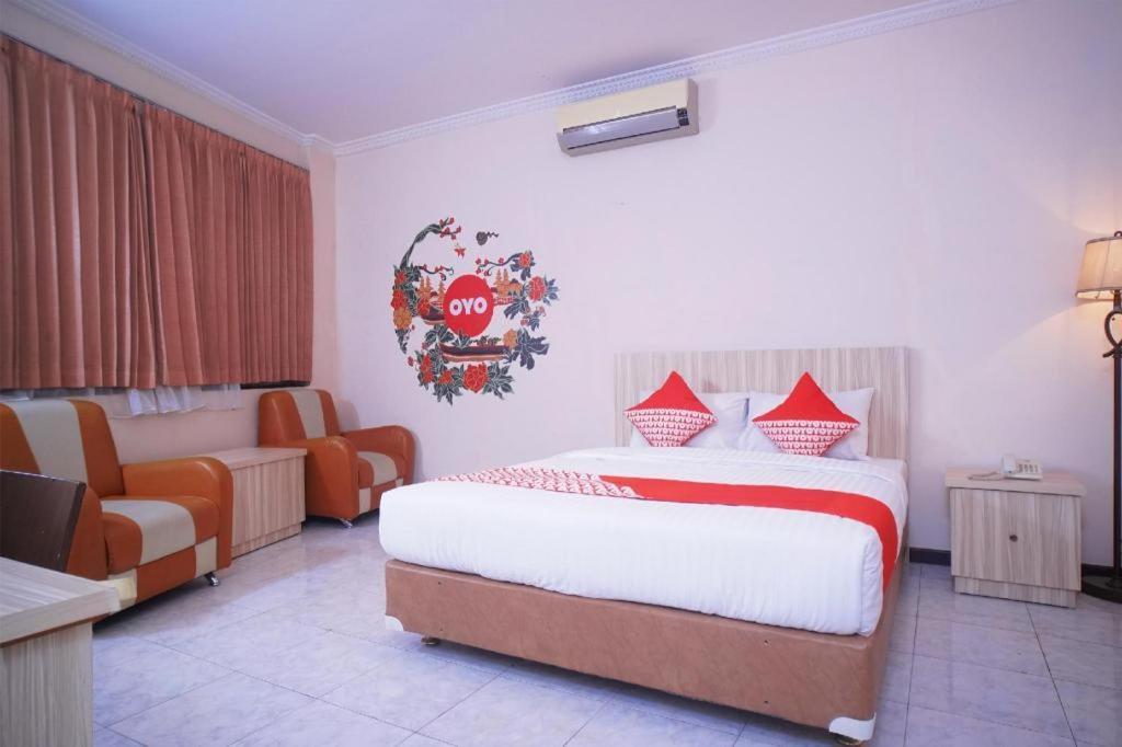 פאלמבאנג Capital O 142 Hotel Al Furqon Syariah מראה חיצוני תמונה