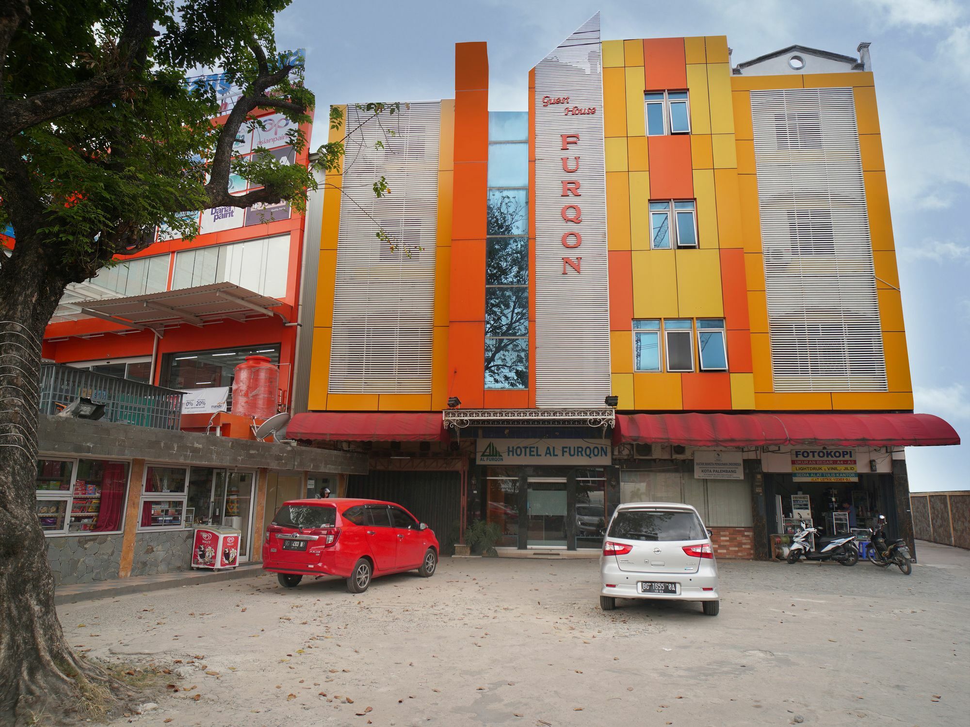 פאלמבאנג Capital O 142 Hotel Al Furqon Syariah מראה חיצוני תמונה